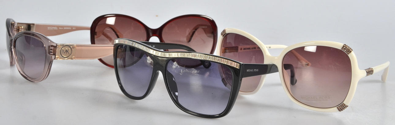 SOLGLASÖGON, 4-stycken, Michael Kors.