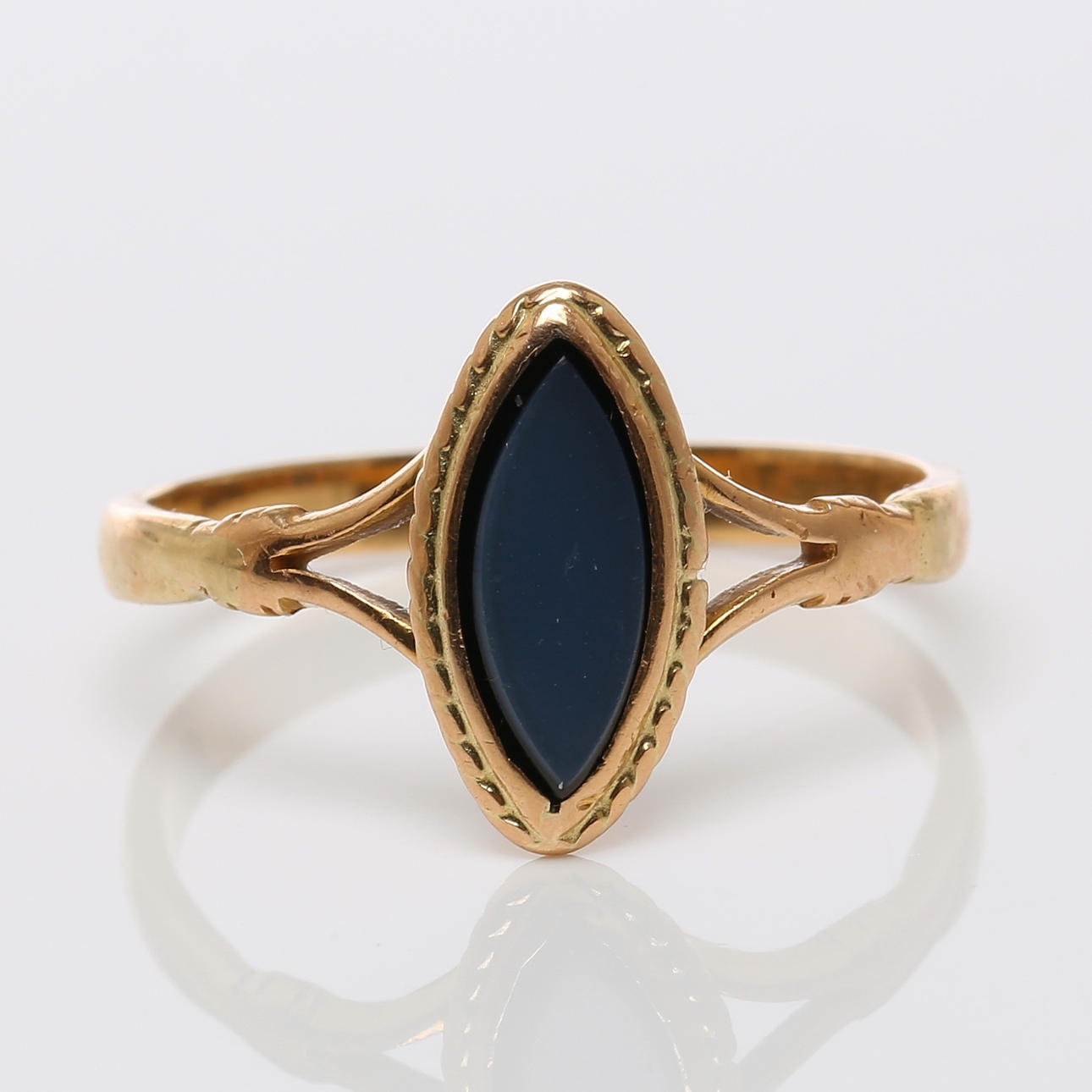 RING, 18k guld, 1900-tal.