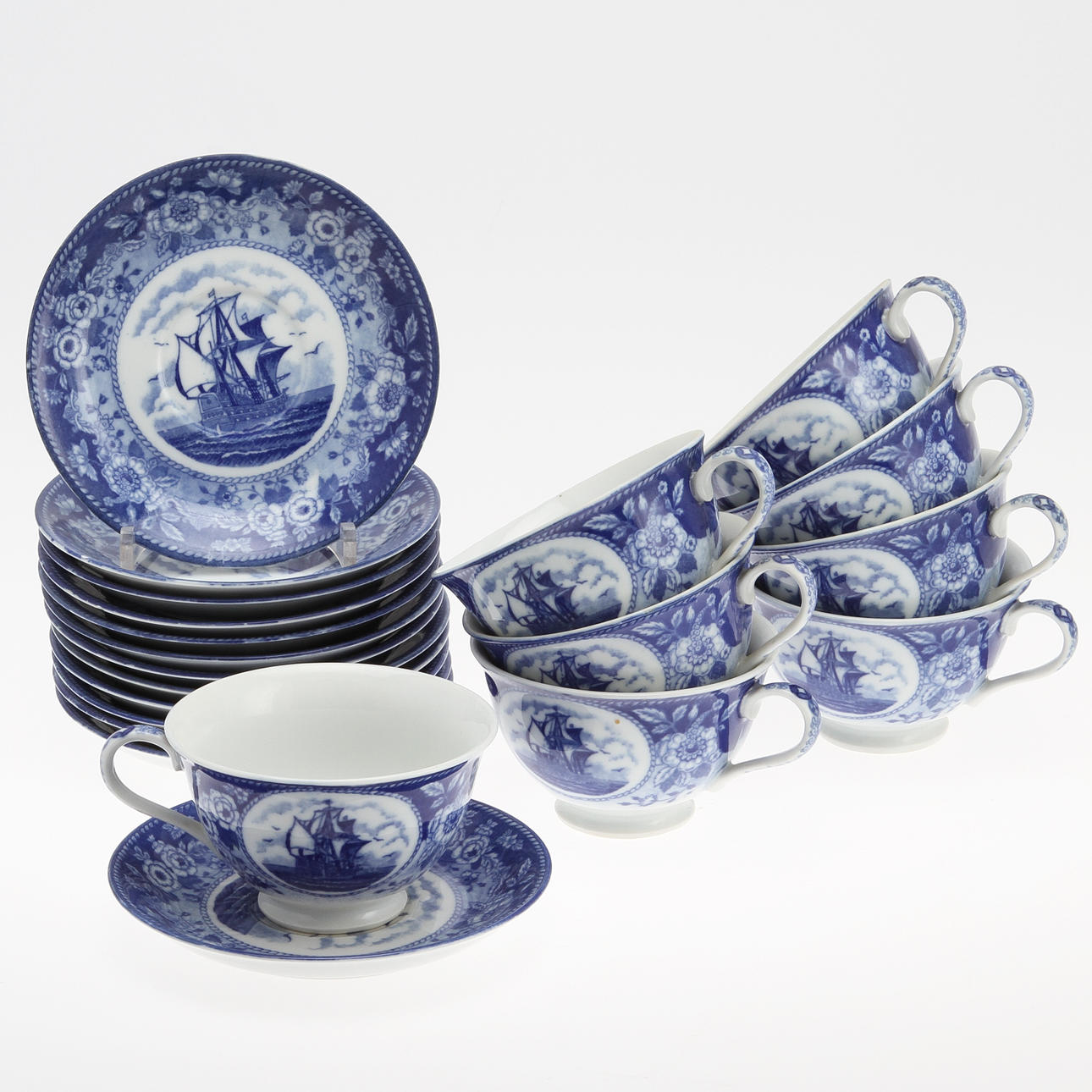 KOPPAR MED FAT, 8 delar, 1900-tal.