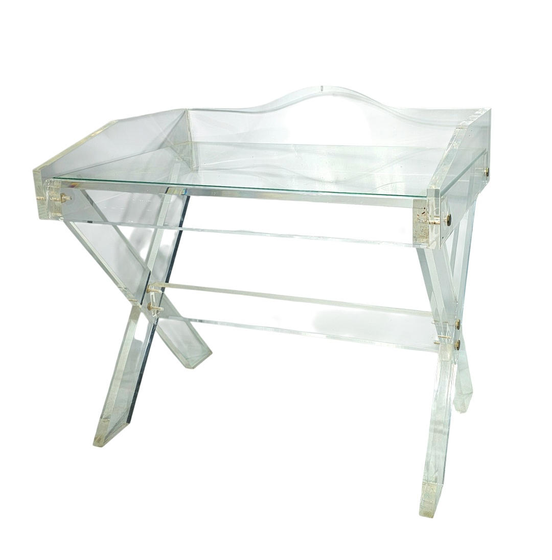 Side table in methacrylate and glass.