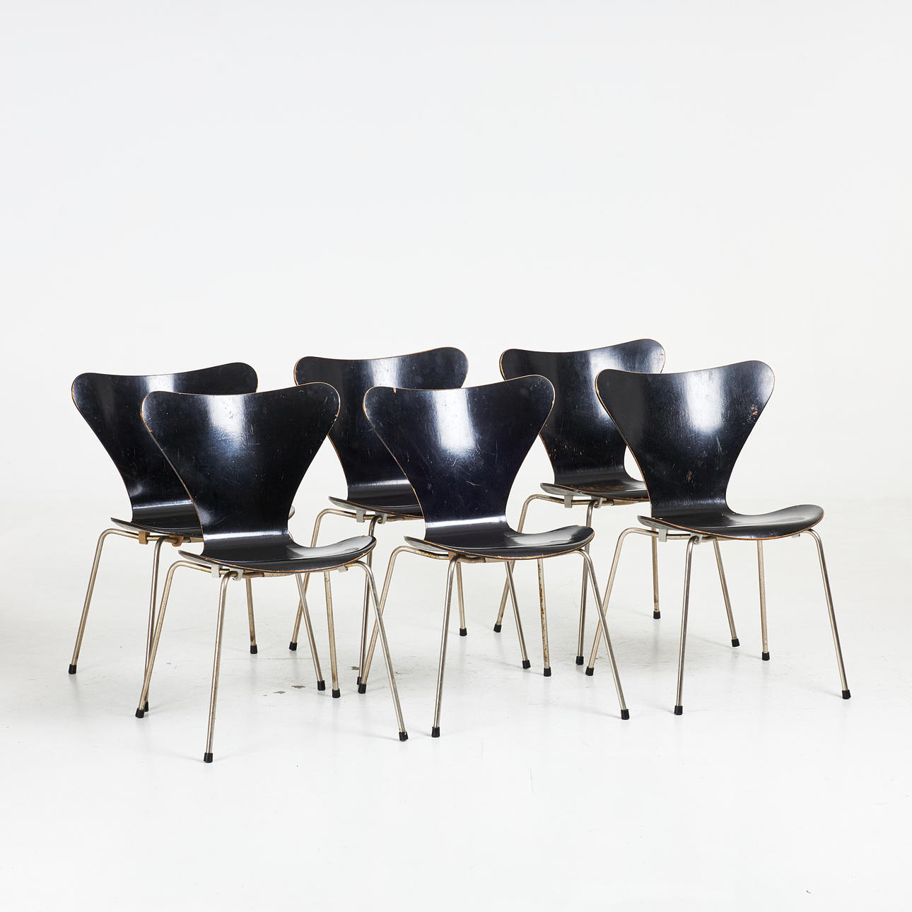 ARNE JACOBSEN. 6 chairs, 