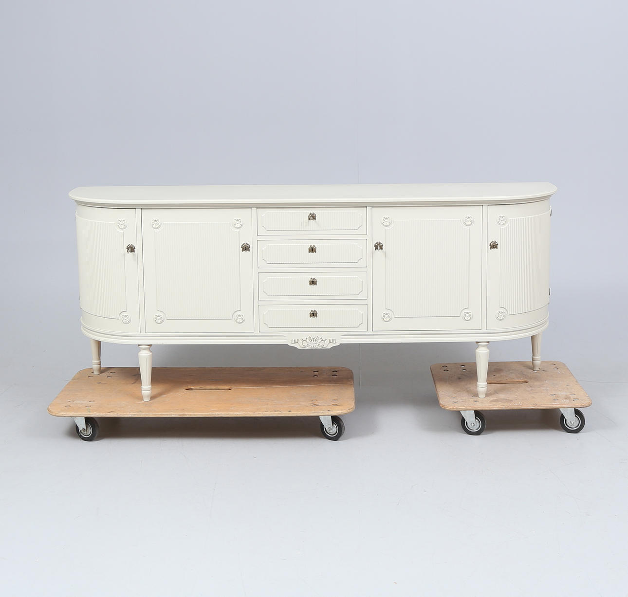 SIDEBOARD, Gustaviansk stil, 1900-tal.