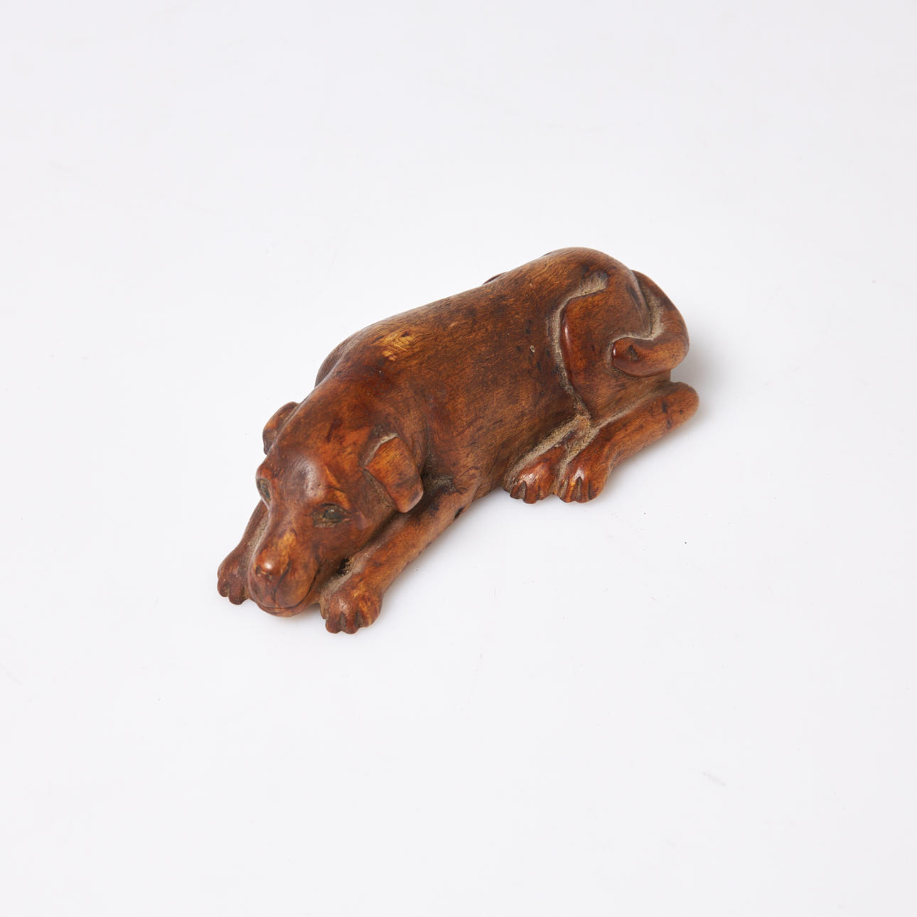 SNUFF DOG, 19th century, birch.