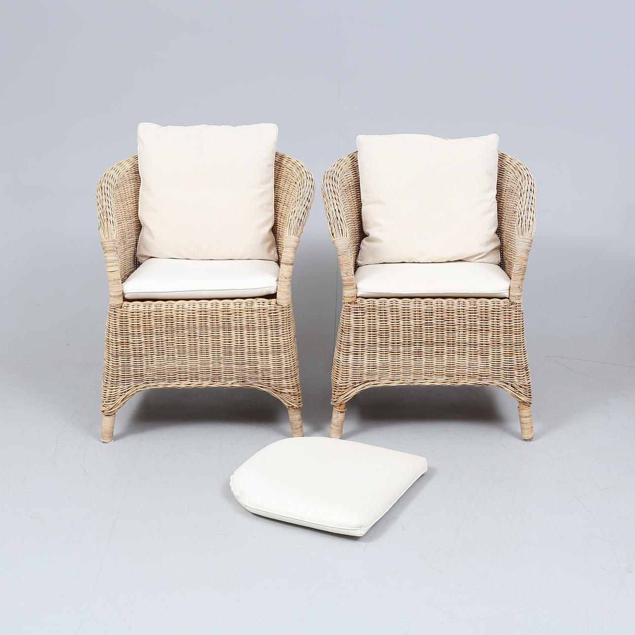 ARMCHAIRS, 1 pair, contemporary.