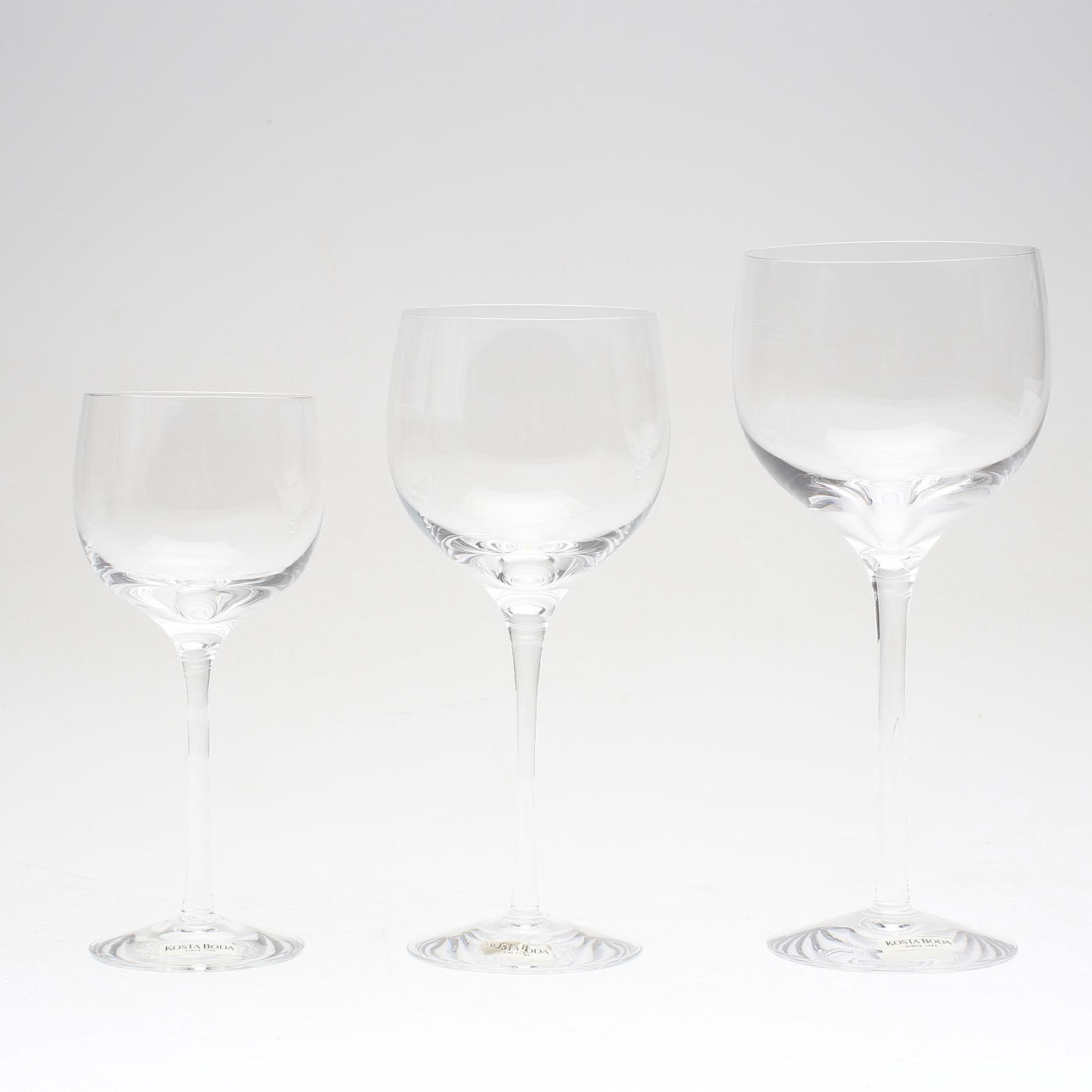 GLASSERVIS, 30 delar, Ulrica Hydman-Vallien, Kosta Boda, 1900-talets andra hälft.