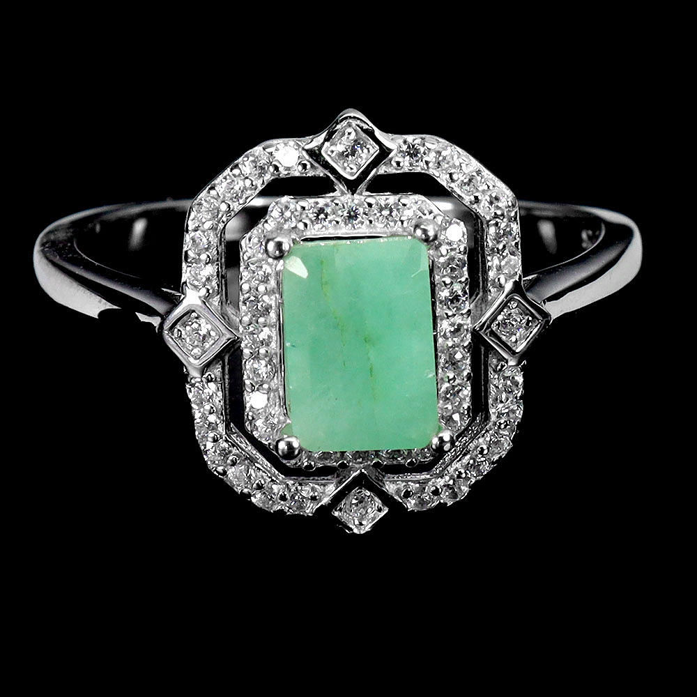 ART DECO STYLE EMERALD RING.