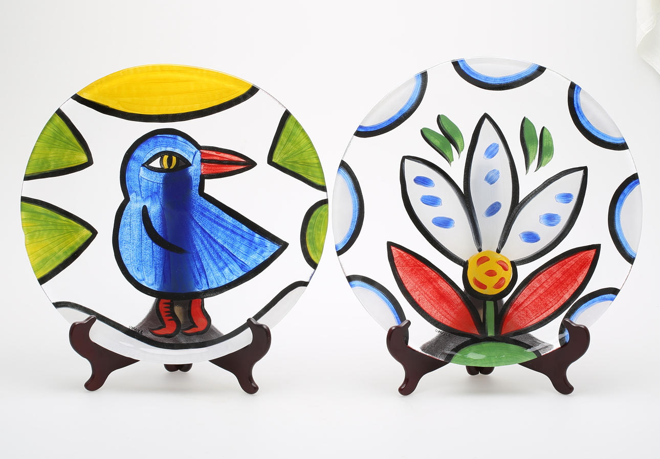 ULRICA HYDMAN VALLIEN. Fat, 2 st, Kosta Boda, signerade i dekor.