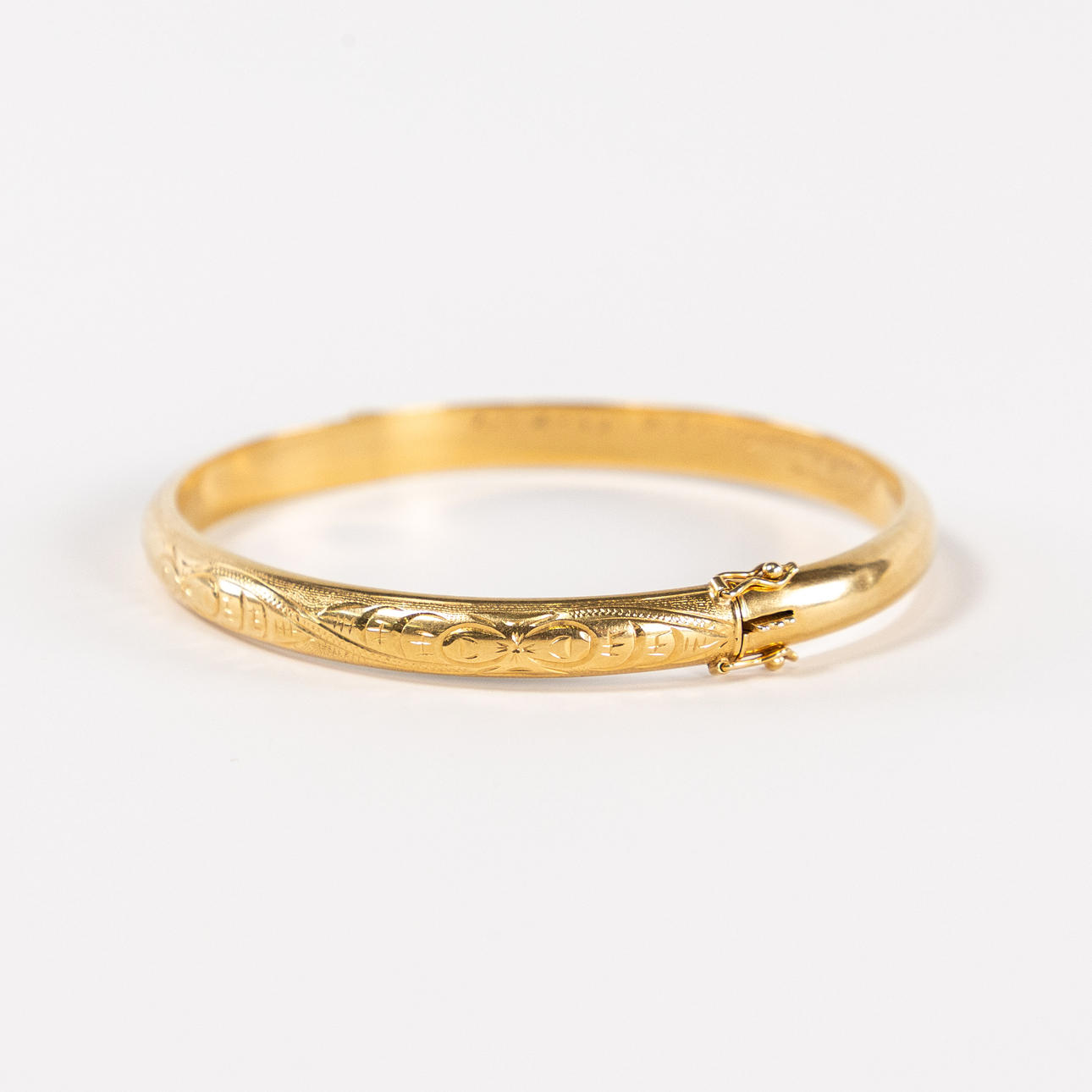 BANGLE, 18k gold.