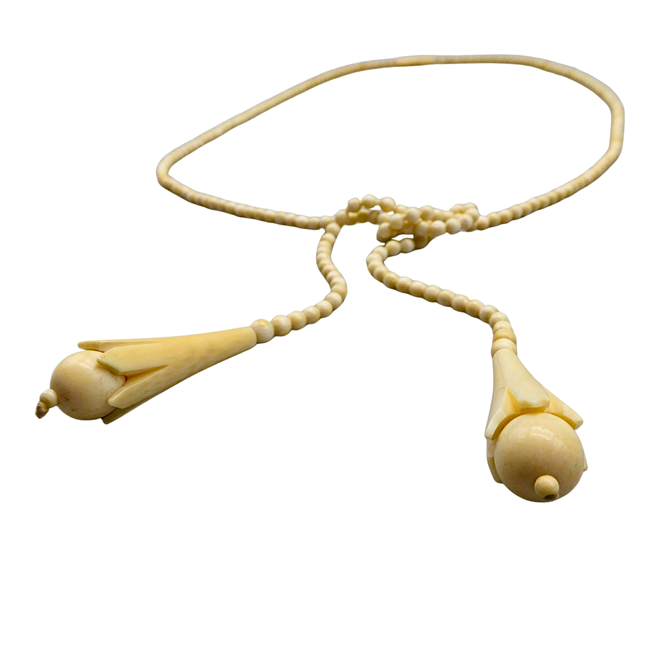 BONE NECKLACE WITH SCREW CLASP.