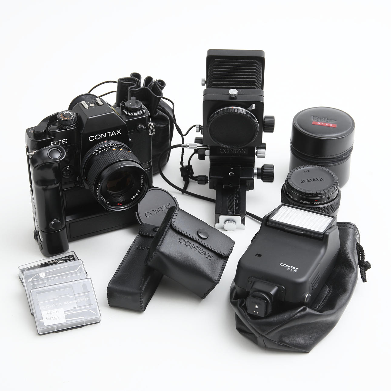 CONTAX RTS II with Carl Zeiss 85mm and accessories. Photo, Cameras