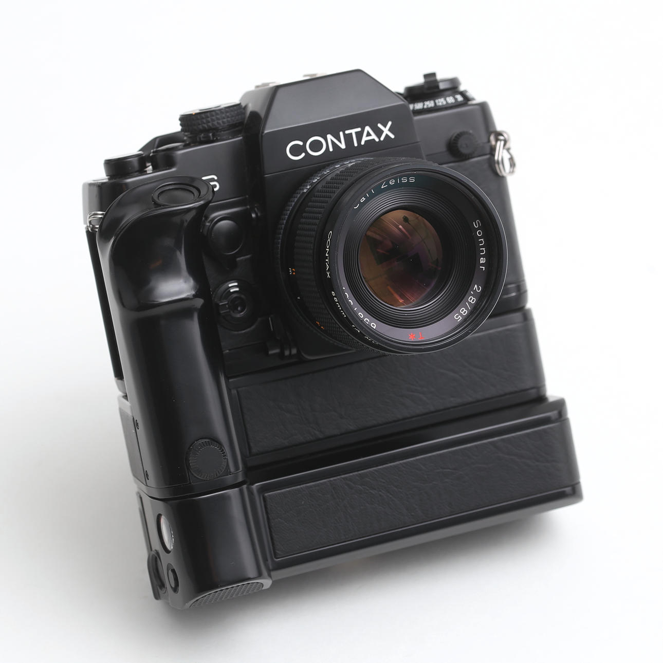 CONTAX RTS II with Carl Zeiss 85mm and accessories. Photo, Cameras