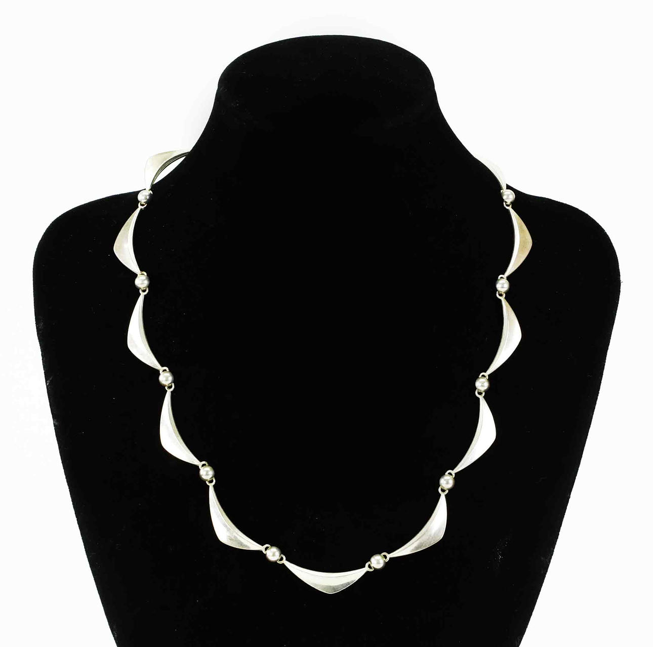COLLIER, silver, 1900-talets andra hälft.