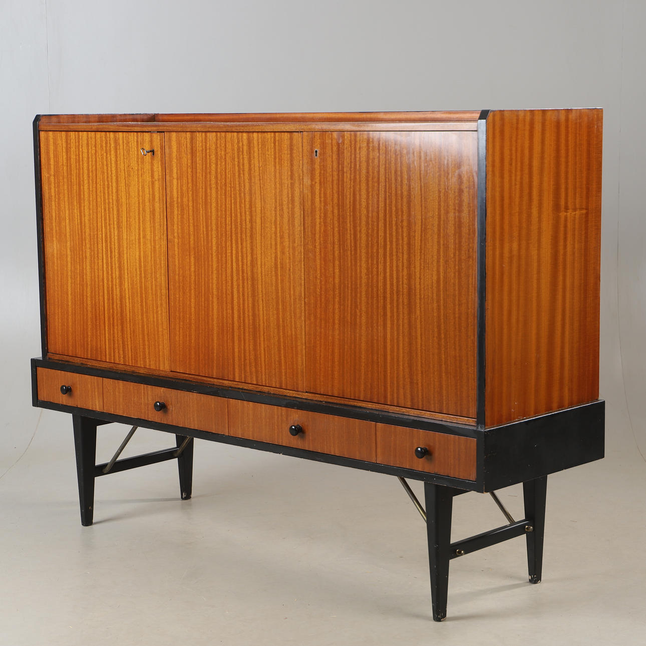 SIDEBOARD, mahogany, mid-20th century.