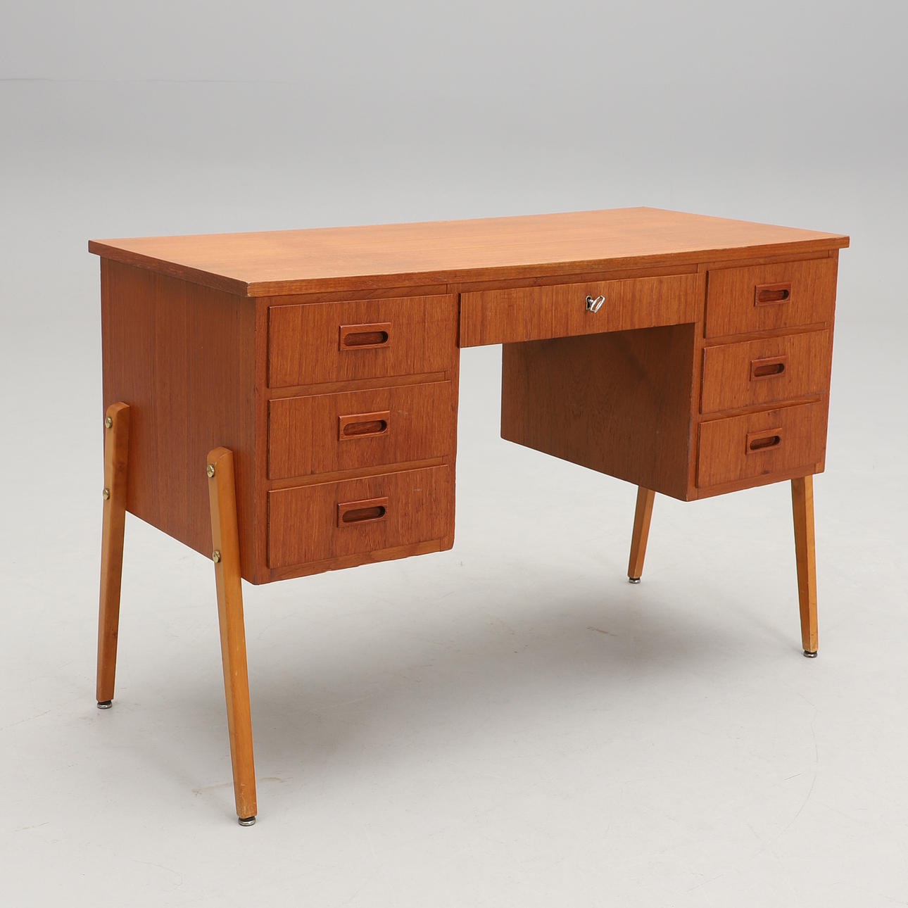 DESK, 1950s/60s.