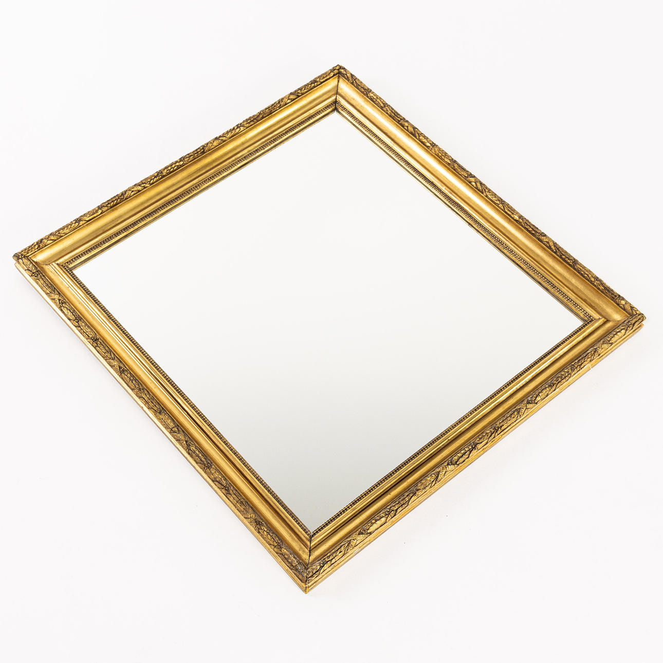 MIRROR. Gilt frame, 20th century.