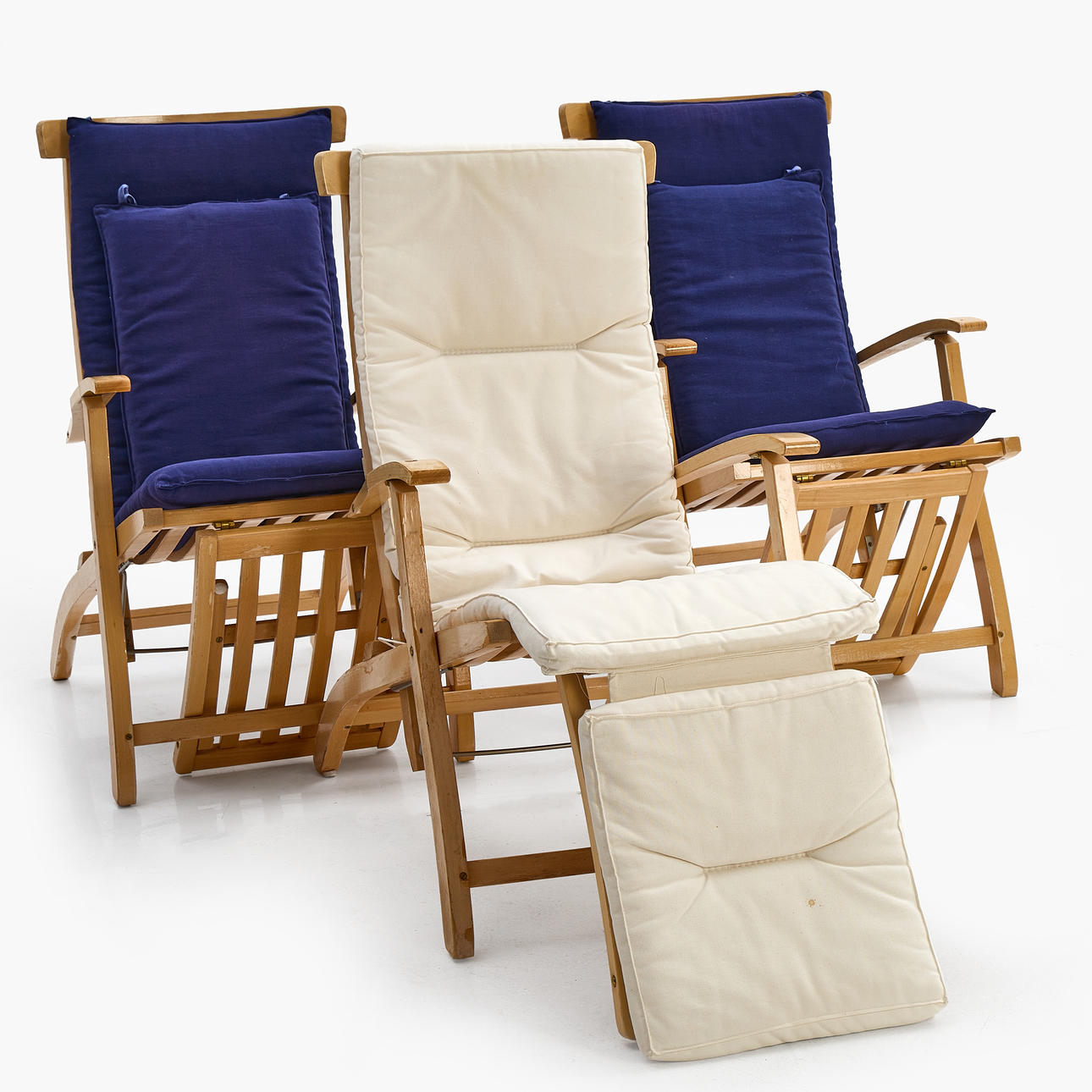 DECK CHAIRS, 3 pcs, Brogrens "Lobby".