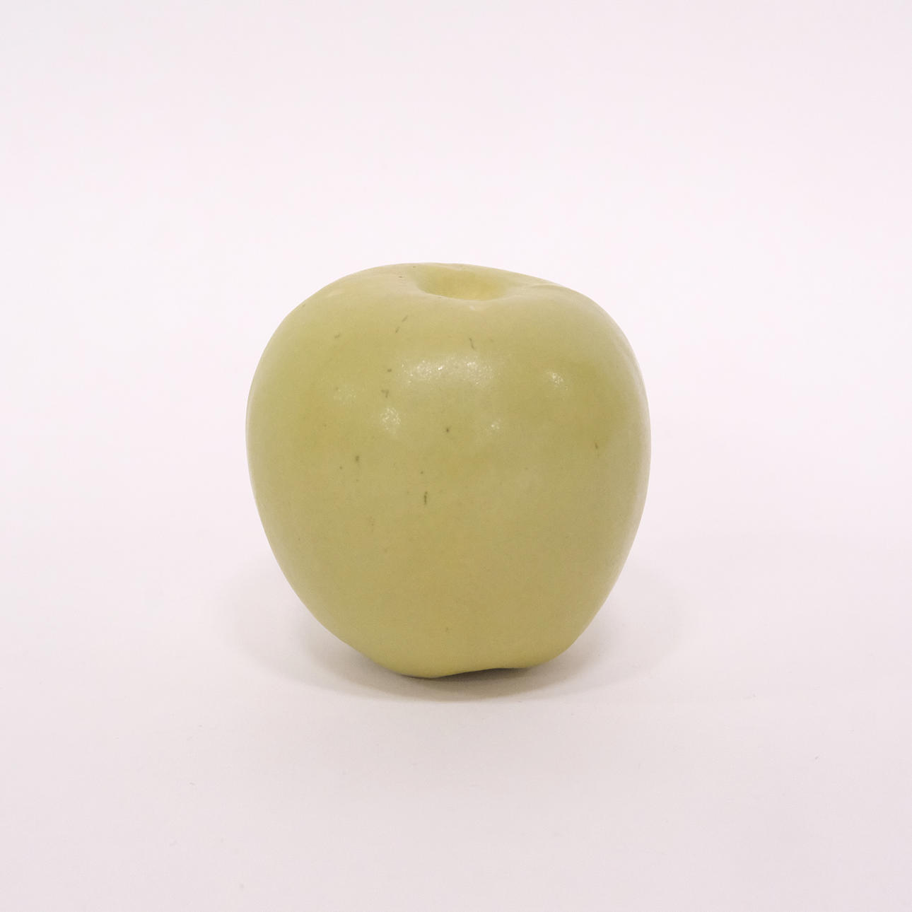 INGRID HERLIN. APPLE CERAMIC.