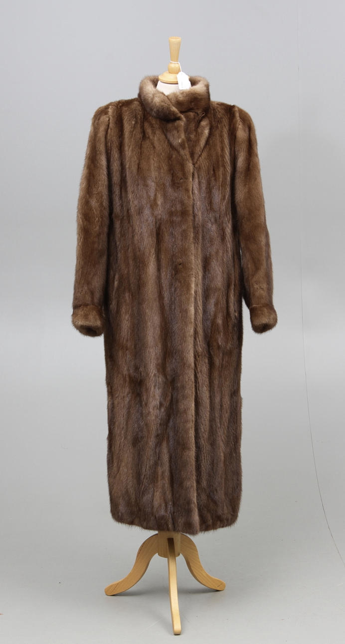 DAMPÄLS, Saga Mink Royal.