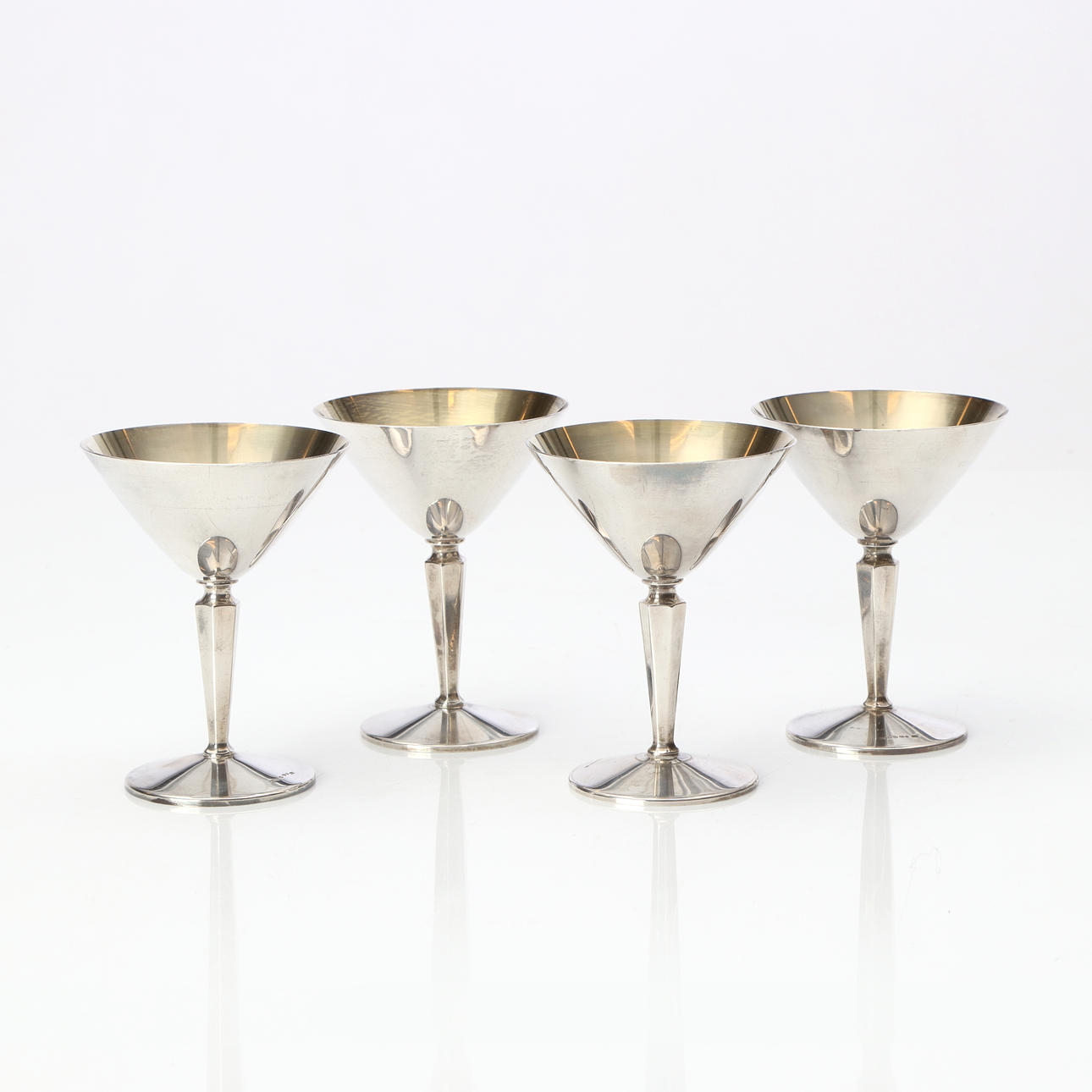 MARTINI GLASSES, FOUR. Silver. Weight approx. 210 grams.