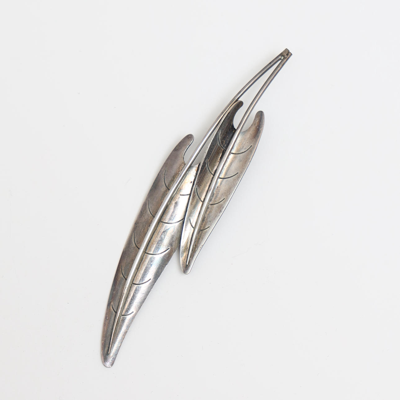 BROOCH, 1959, Leaf shape.
