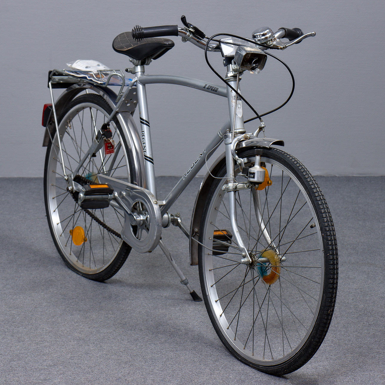 BICYCLE 22" REGENT 3 SPEED.