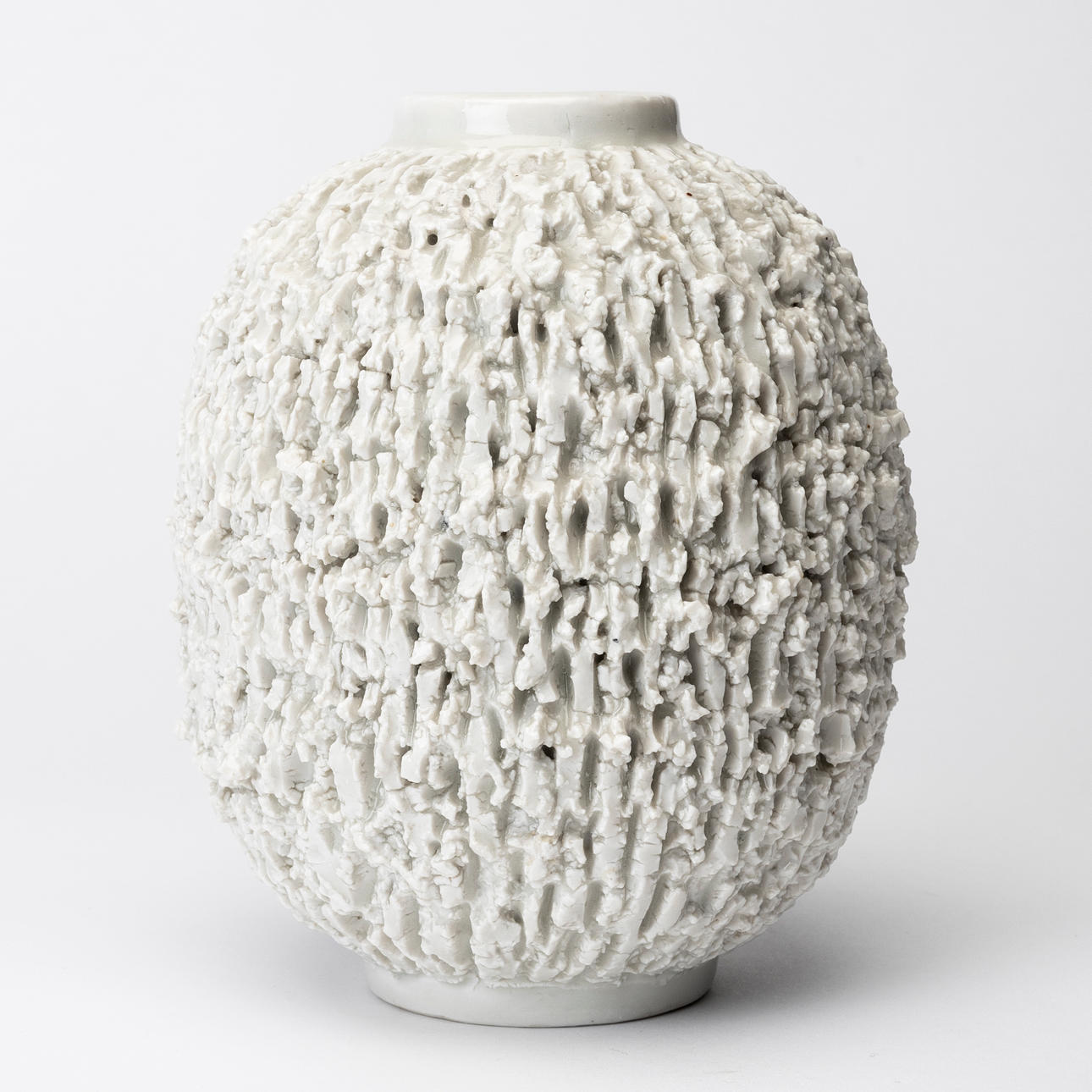 GUNNAR NYLUND. Vase, "Chamotte", Rörstrand.