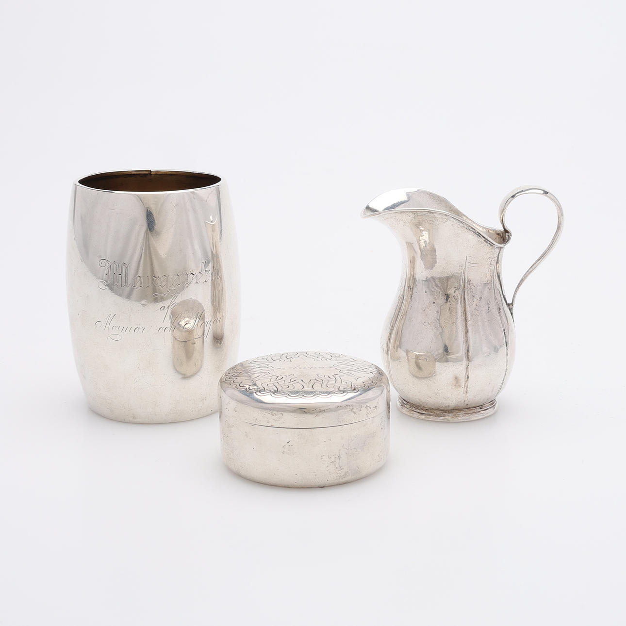 SILVER ITEMS, THREE PIECES, TOTAL WEIGHT APPROX. 191 GRAMS.