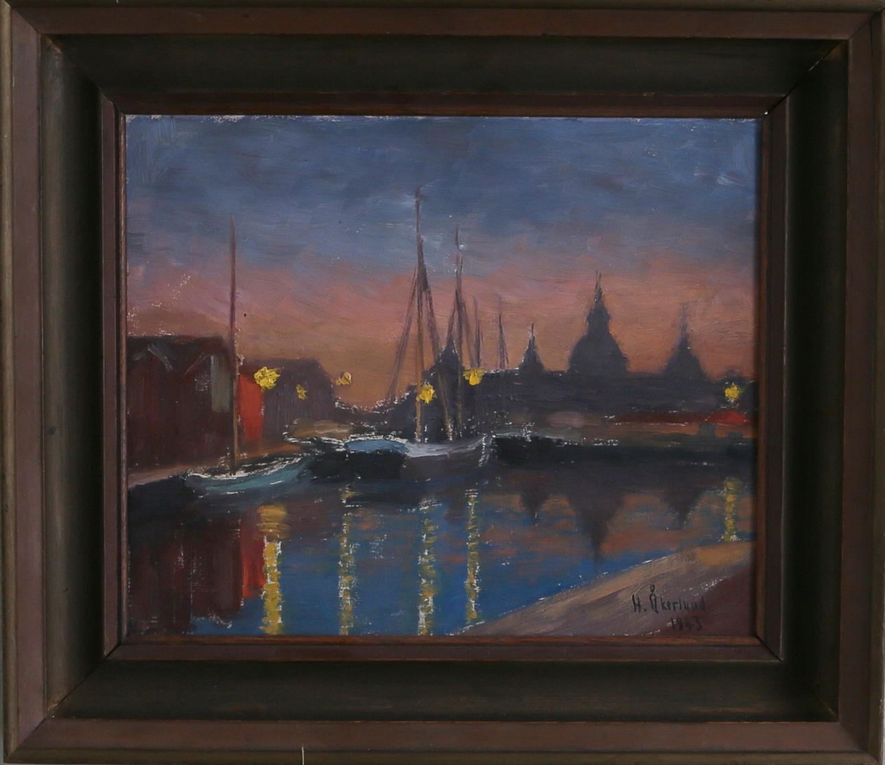 OIDENTIFIERAD KONSTNÄR. Kalmarmotiv i solnedgång, olja på pannå, signerad H Åkerlund och daterad 1943.