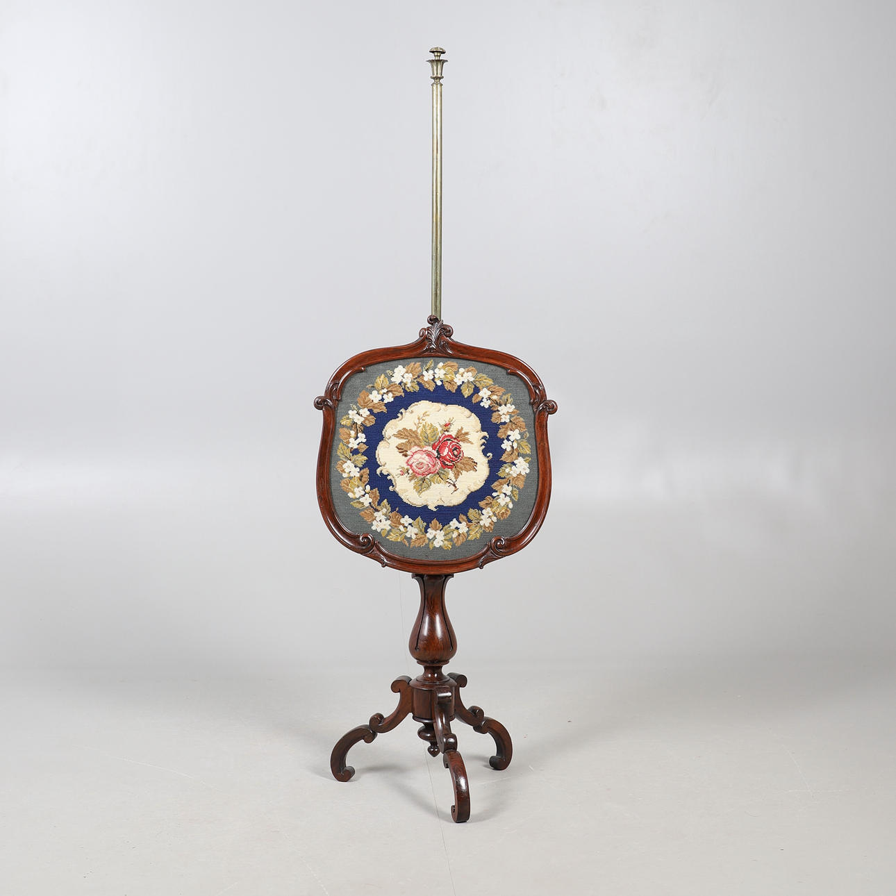 VICTORIAN ROSEWOOD FIRESCREEN.