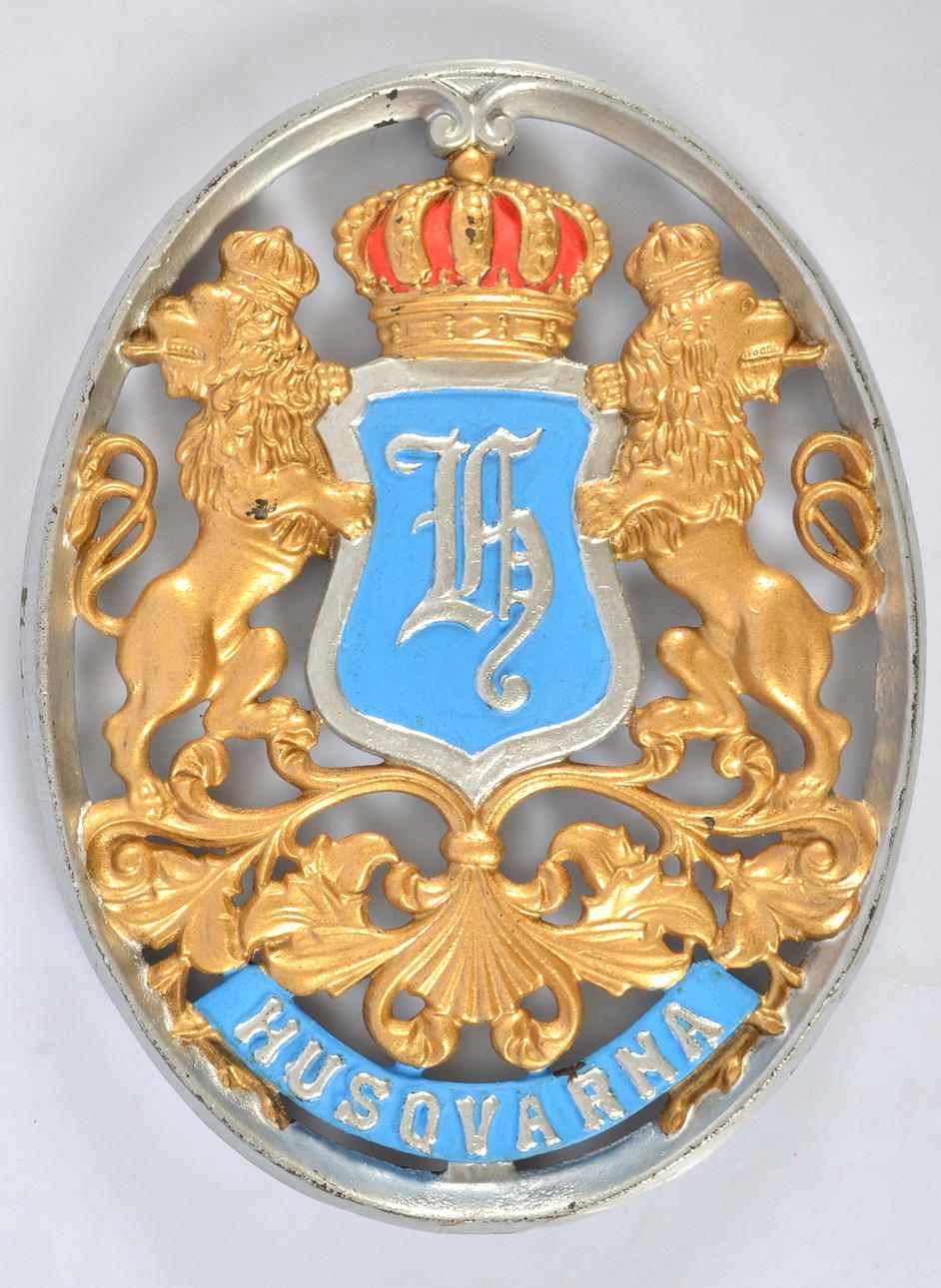 SKÖLD, gjutjärn, Husqvarna, 1900-tal.