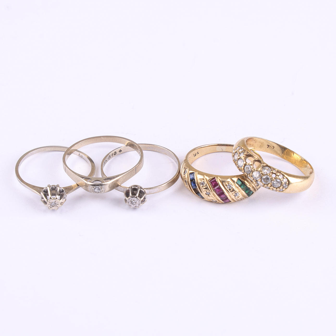 RINGAR, 18 karat guld, totalvikt ca 10,3 gram.