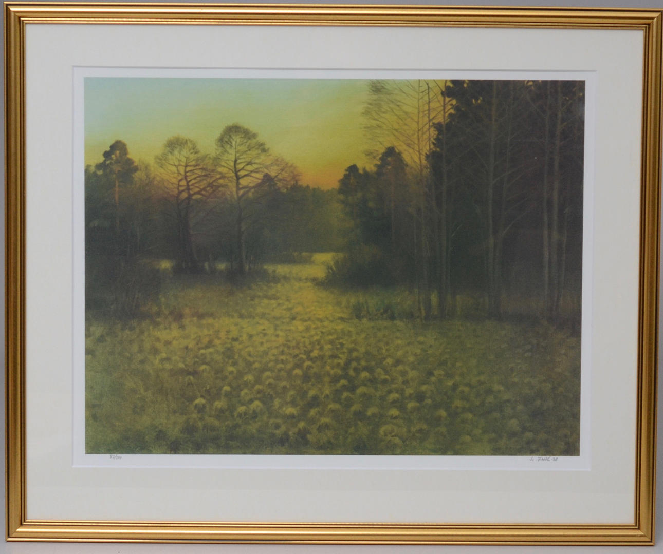 LENNART FRISK. FÄRGLITOGRAFI, SKOGSDUNGE I MÅNLJUS.