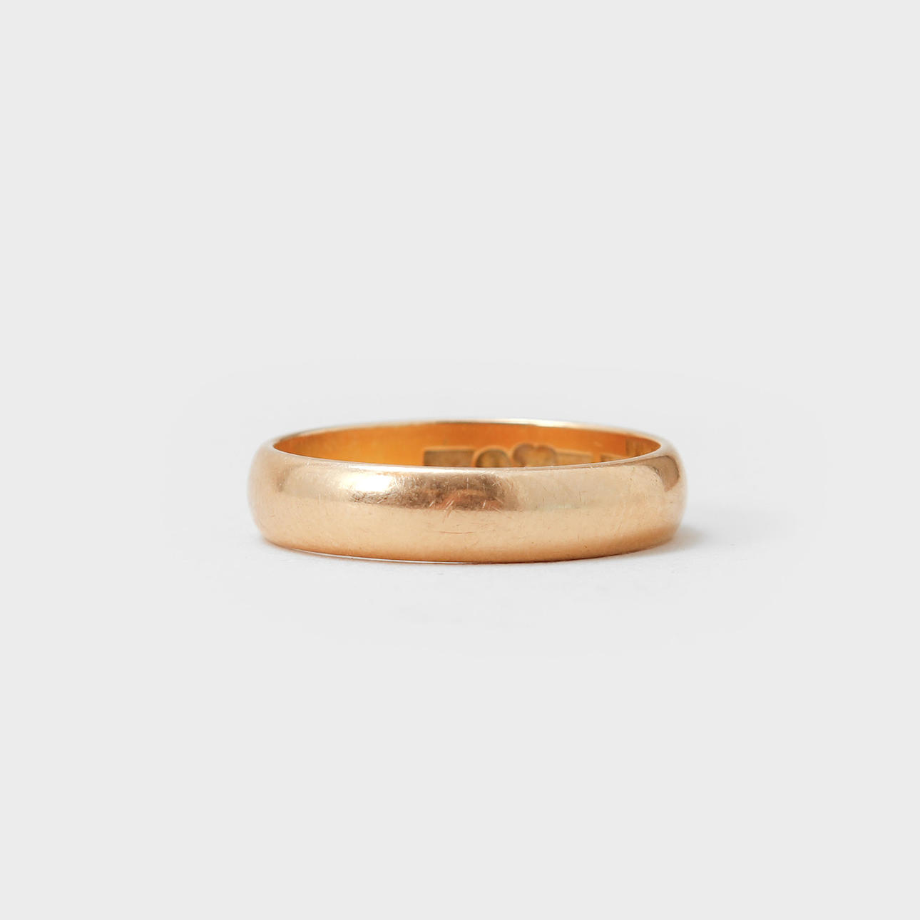 RING, 18k gold, weight approx. 5.6 grams.