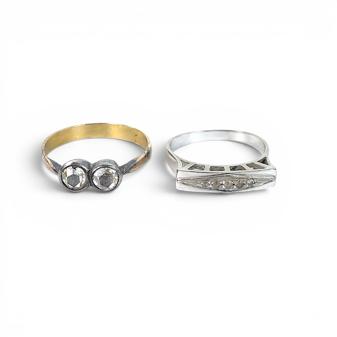 RINGAR, 2 st, 14K samt delvis 18K guld.