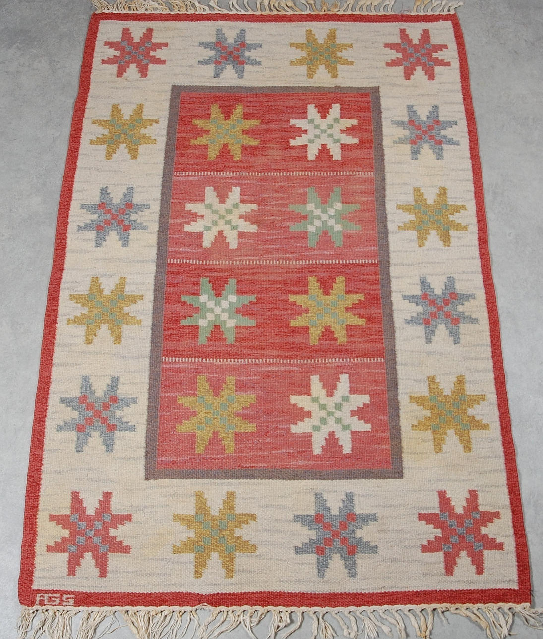 MATTA, röllakan märkt AGS, Anna-Greta Sjöqvist, 205 x 135 cm.