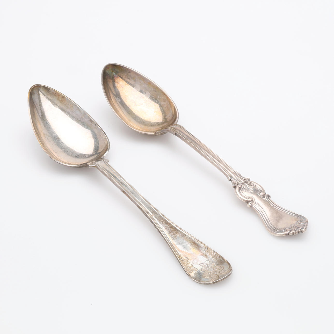 SPOONS, TWO, SILVER, TOTAL WEIGHT APPROX. 132 GRAMS.