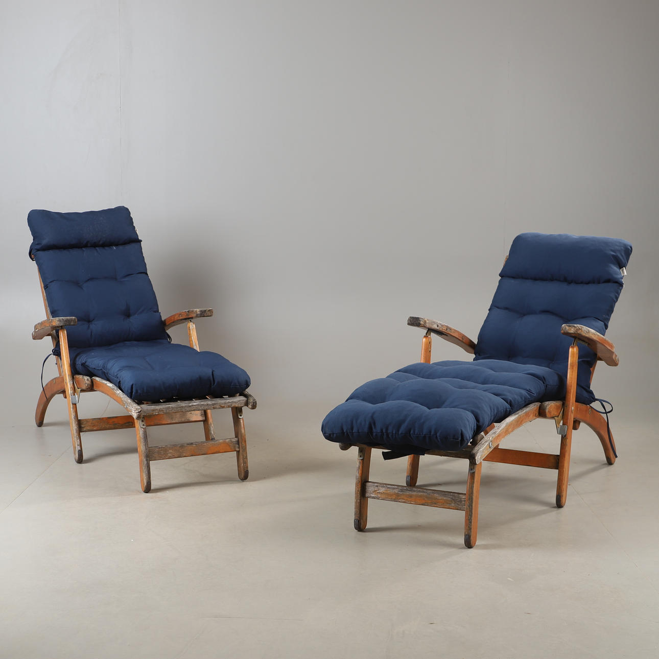 SUNBEDS, 1 pair, beech, Helag, Germany.