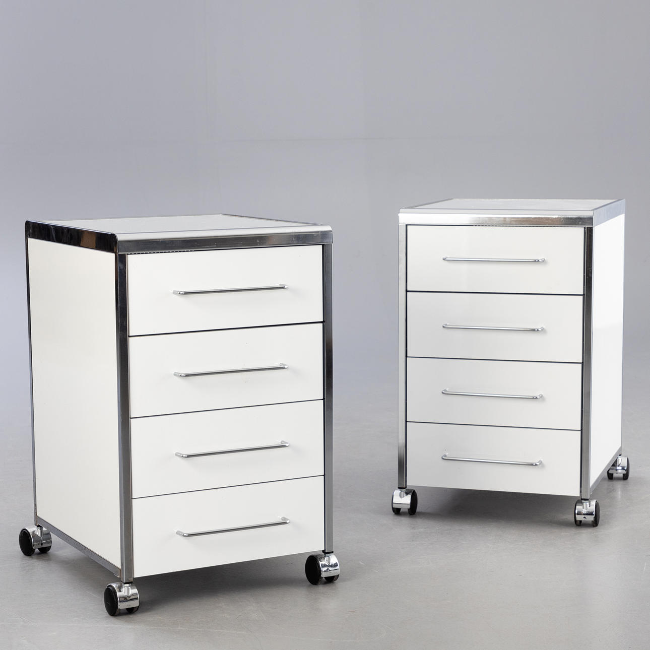 2 office mobile pedestals (2).