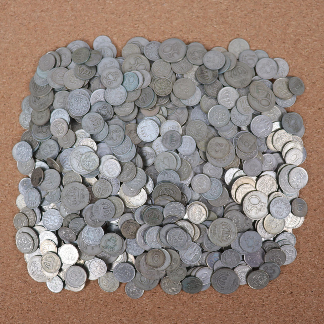 SILVER COINS, Swedish, total 1579 grams.