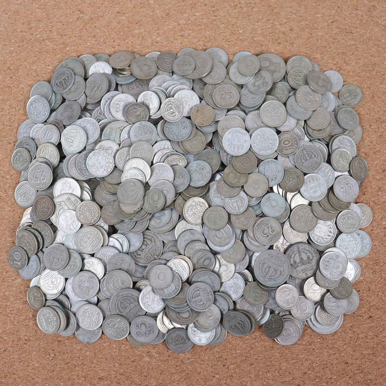 SILVER COINS, Swedish, total 1567 grams.