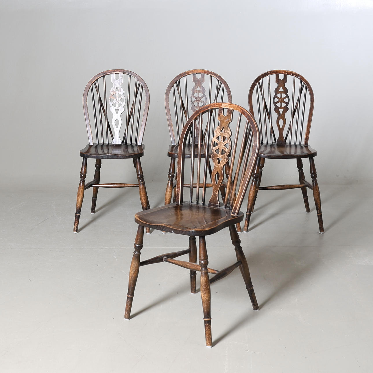 CHAIRS, 4 pcs, Windsor model, 20th century.