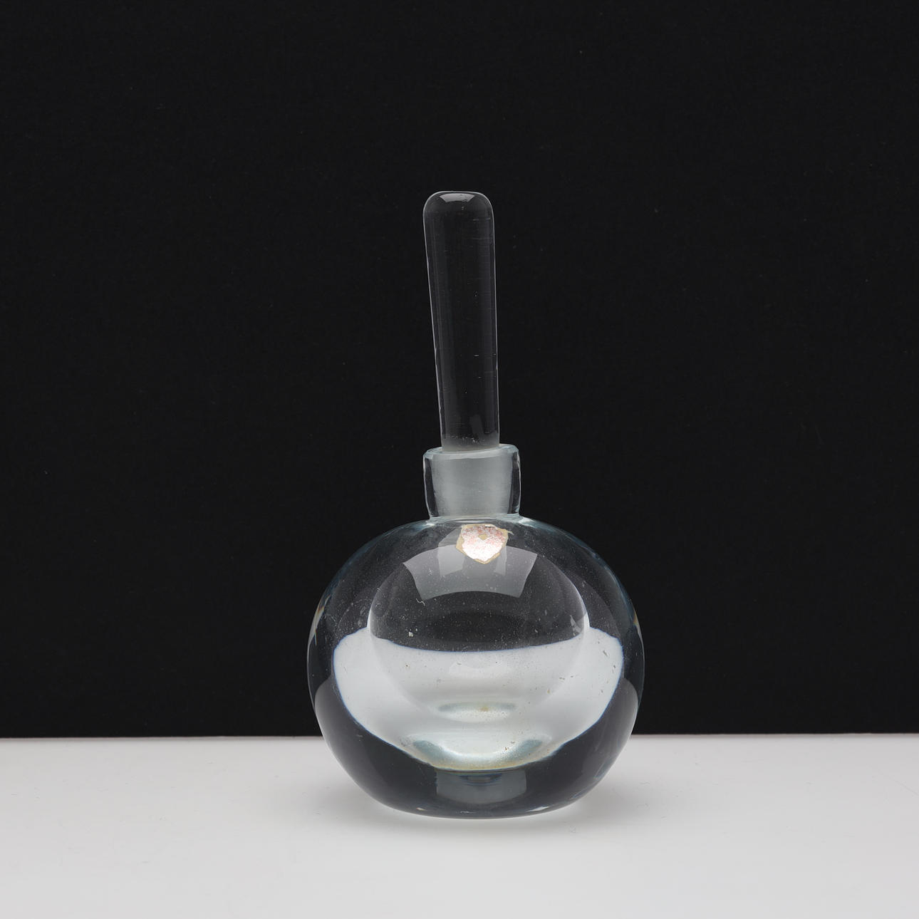 SCENT BOTTLE/ PERFUME BOTTLE, glass.