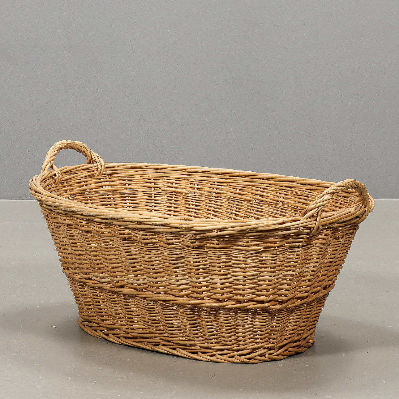 MANGLE BASKET rattan.