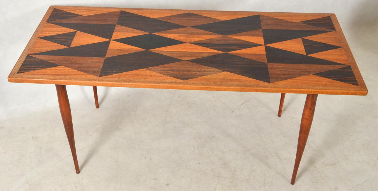 BORD, med intarsia, Bröderna Miller, Bankeryd, 1950-tal.