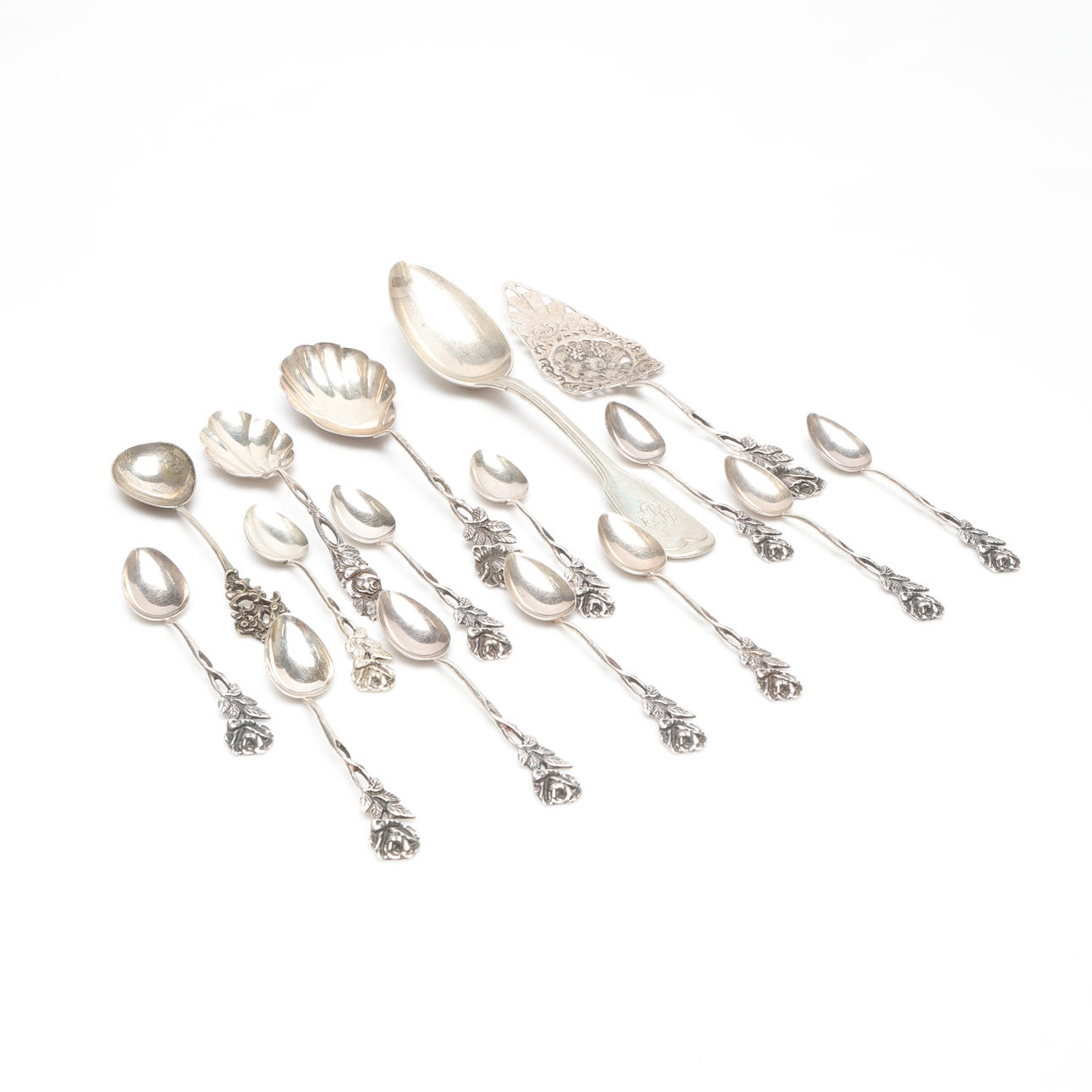 SILVER CUTLERY, total weight approx. 318 grams.