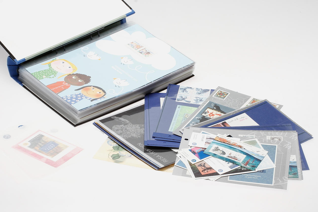 FRIMÄRKEN, ostämplade, nominellt värde ca 2700 kr.