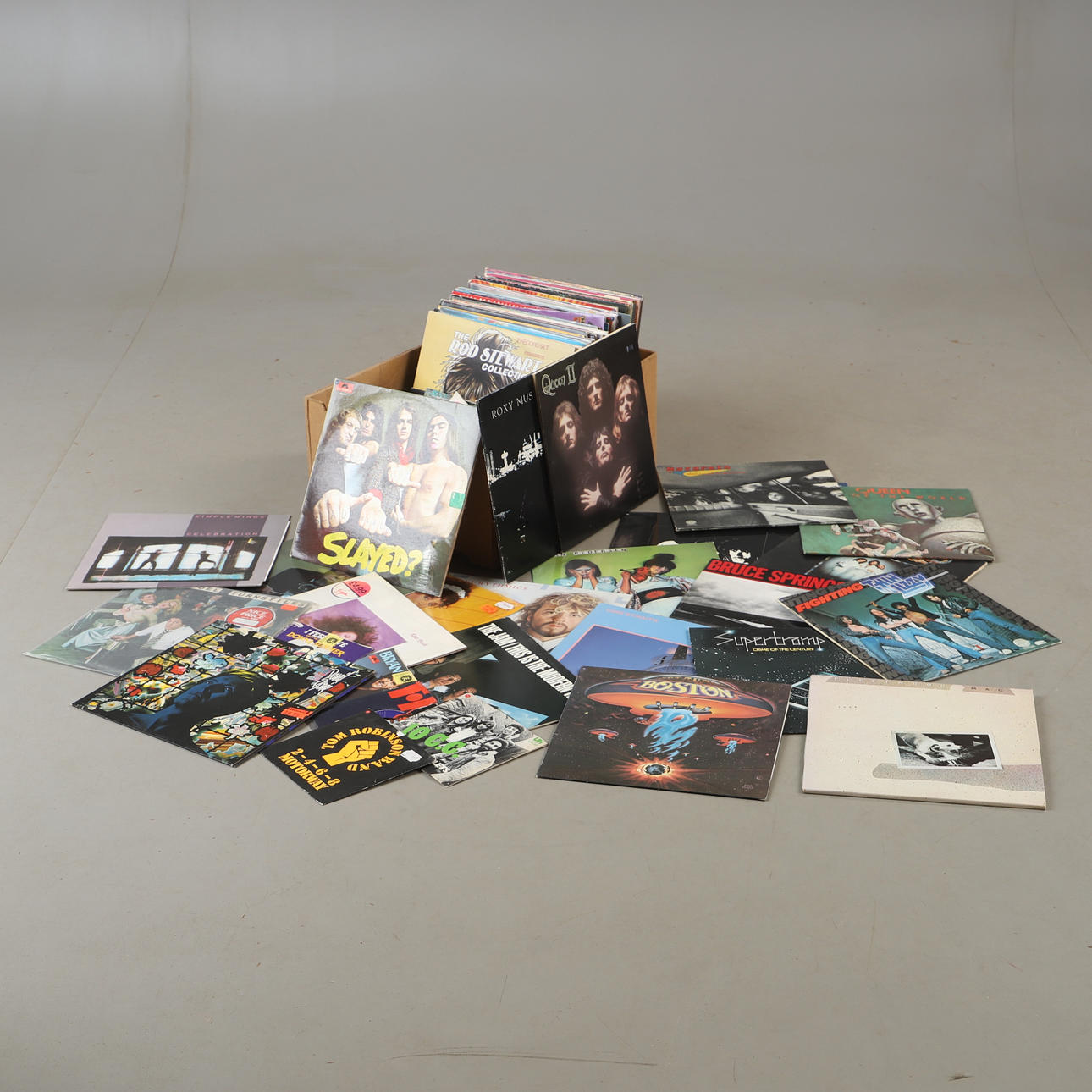 LP RECORDS AND SINGLES, approx. 160 pieces.