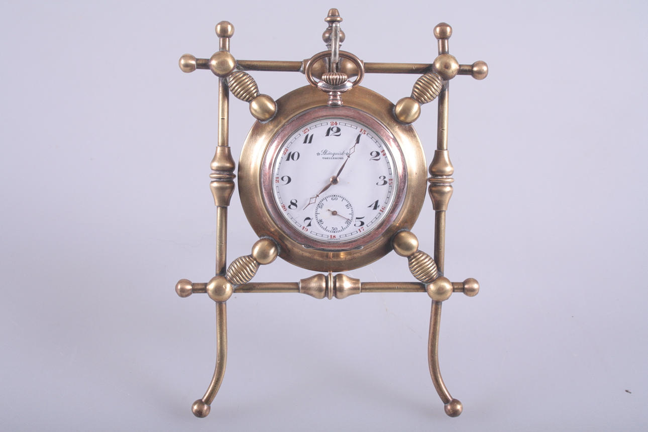 FICKUR, Skärquist, med ställning.