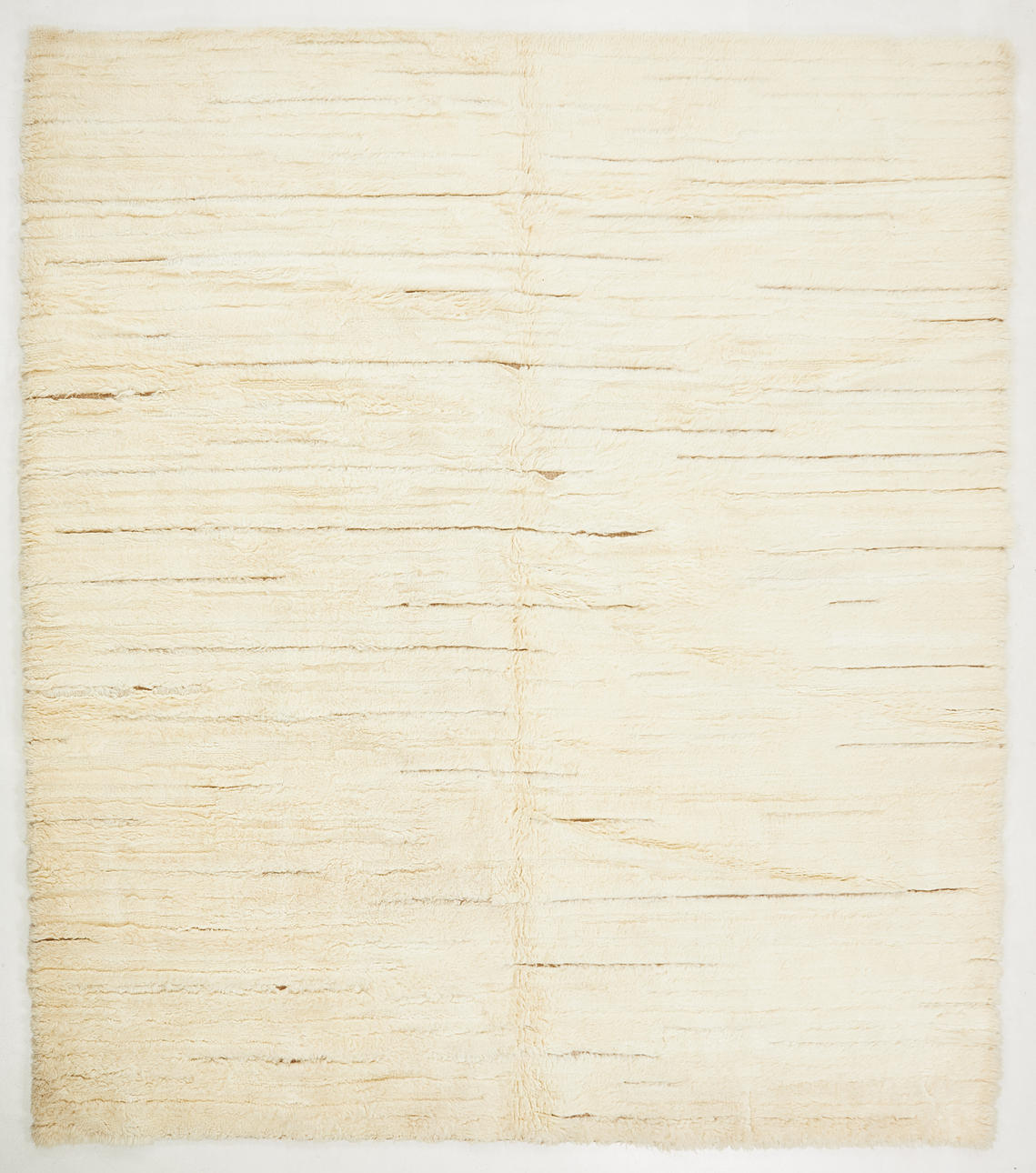 CARPET. Wool, approx. 320x290 cm.