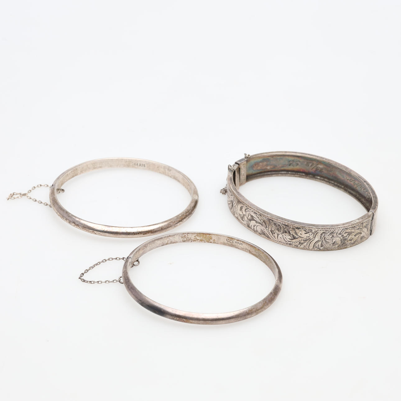BANGLE BRACELETS 3 pieces, silver, weight approx. 35.2 grams.